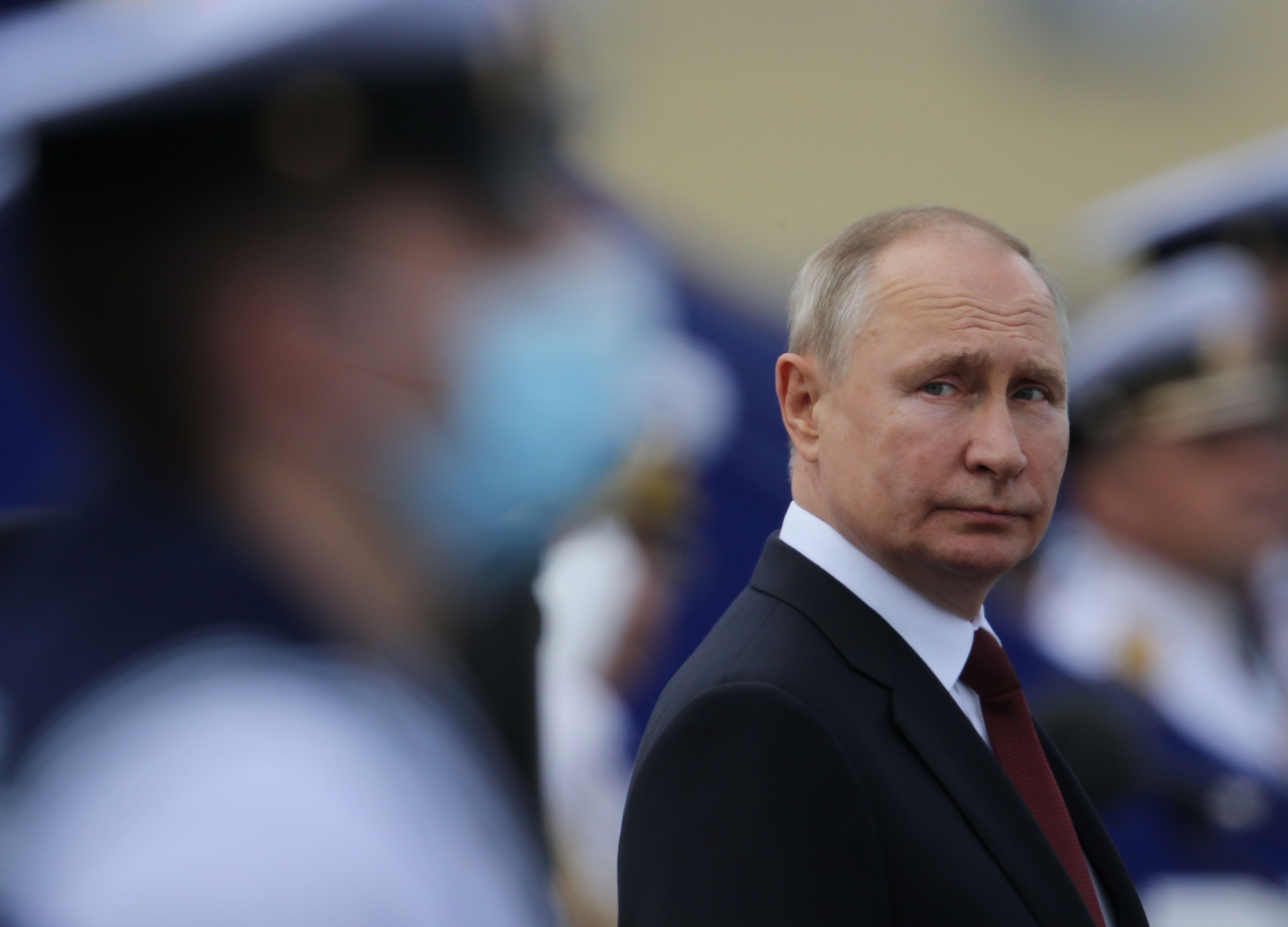 Путину готовят замену